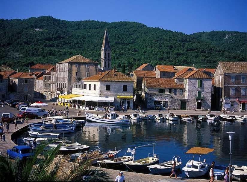 Bungalows Jurjevac Stari Grad  Exteriör bild